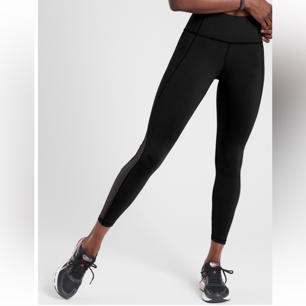 Athleta Small Lightning Tight Black Leggings, Great for Activewear or Casual Fit